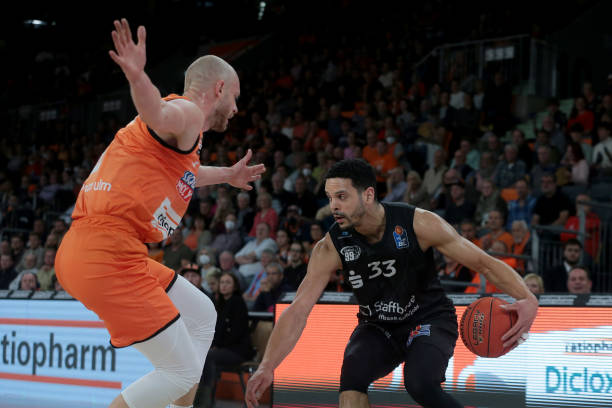 双重考验 双重考验