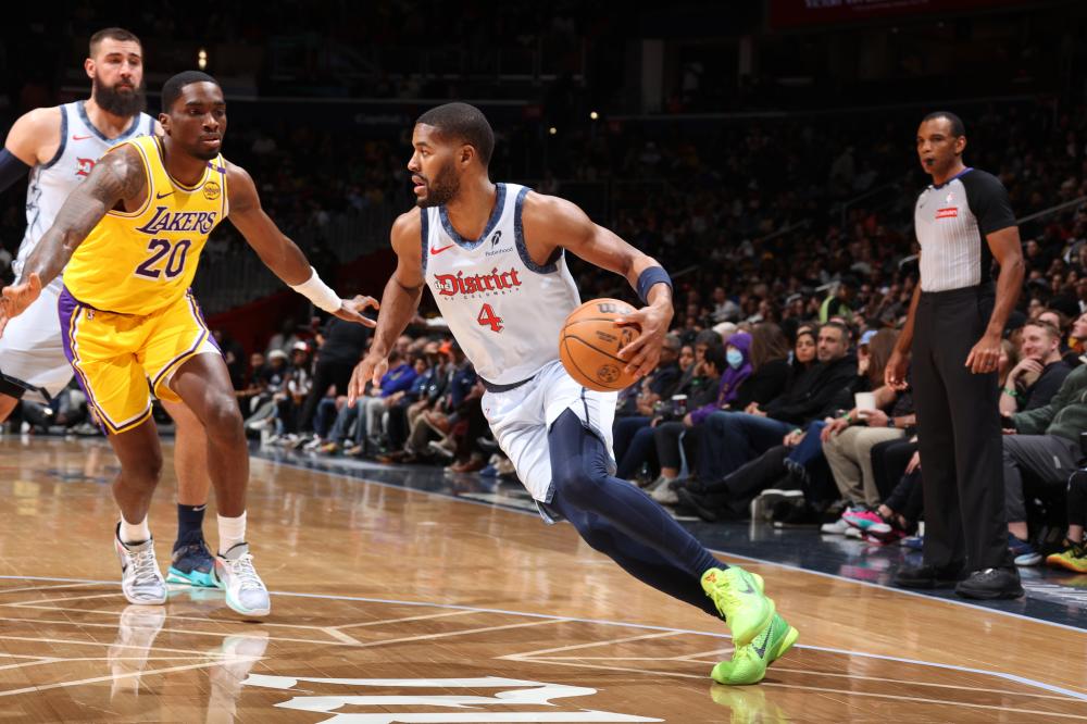 吉滕斯与多 吉滕斯与多