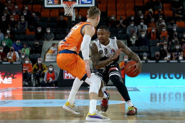 锋线由凯恩 锋线由凯恩